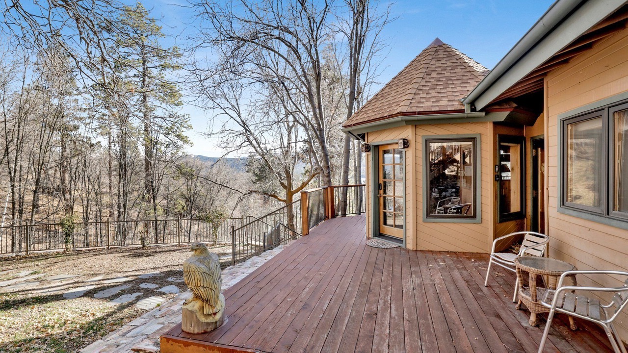 Photo of Patio Balcony in Fawnskin