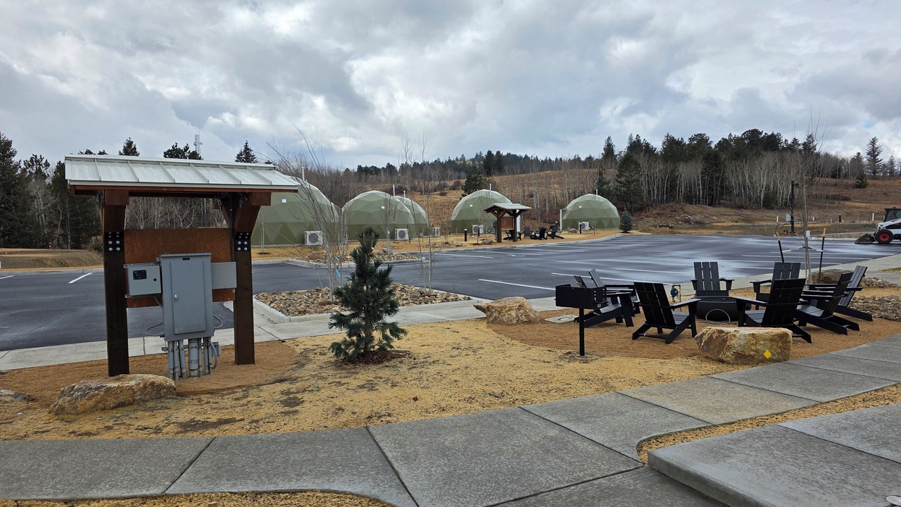 Photo of Outdoor in Black Hawk