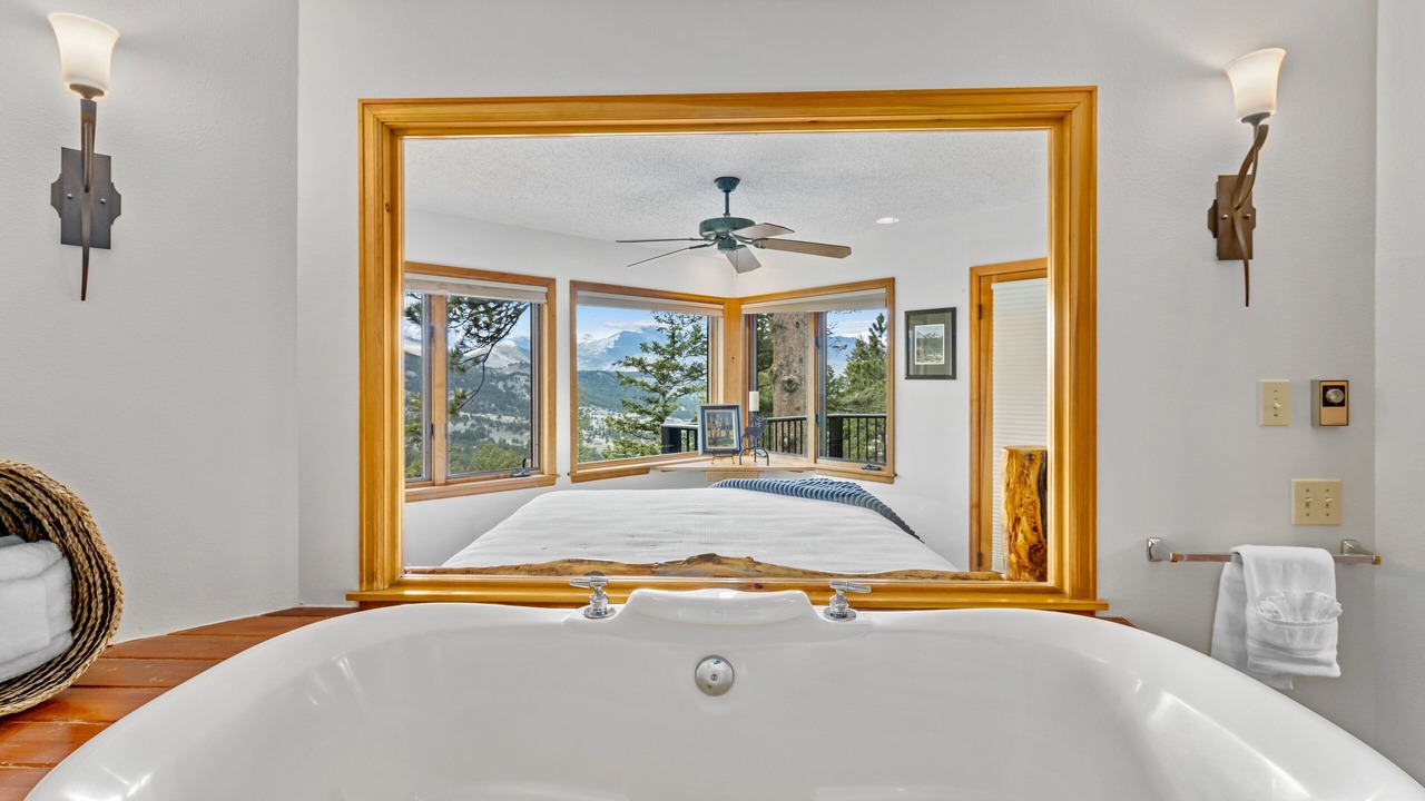 Photo of Bathroom in Windcliff Estates