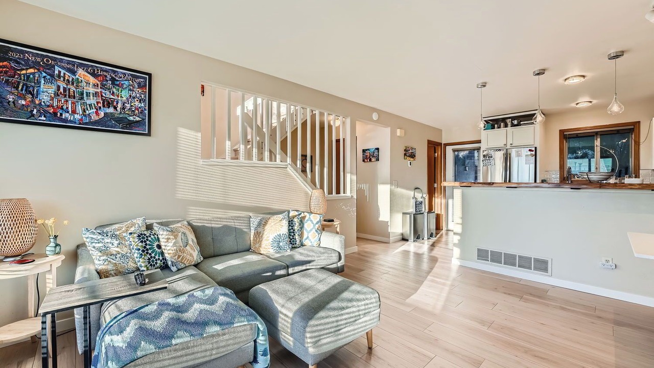 Photo of Livingroom in Golden