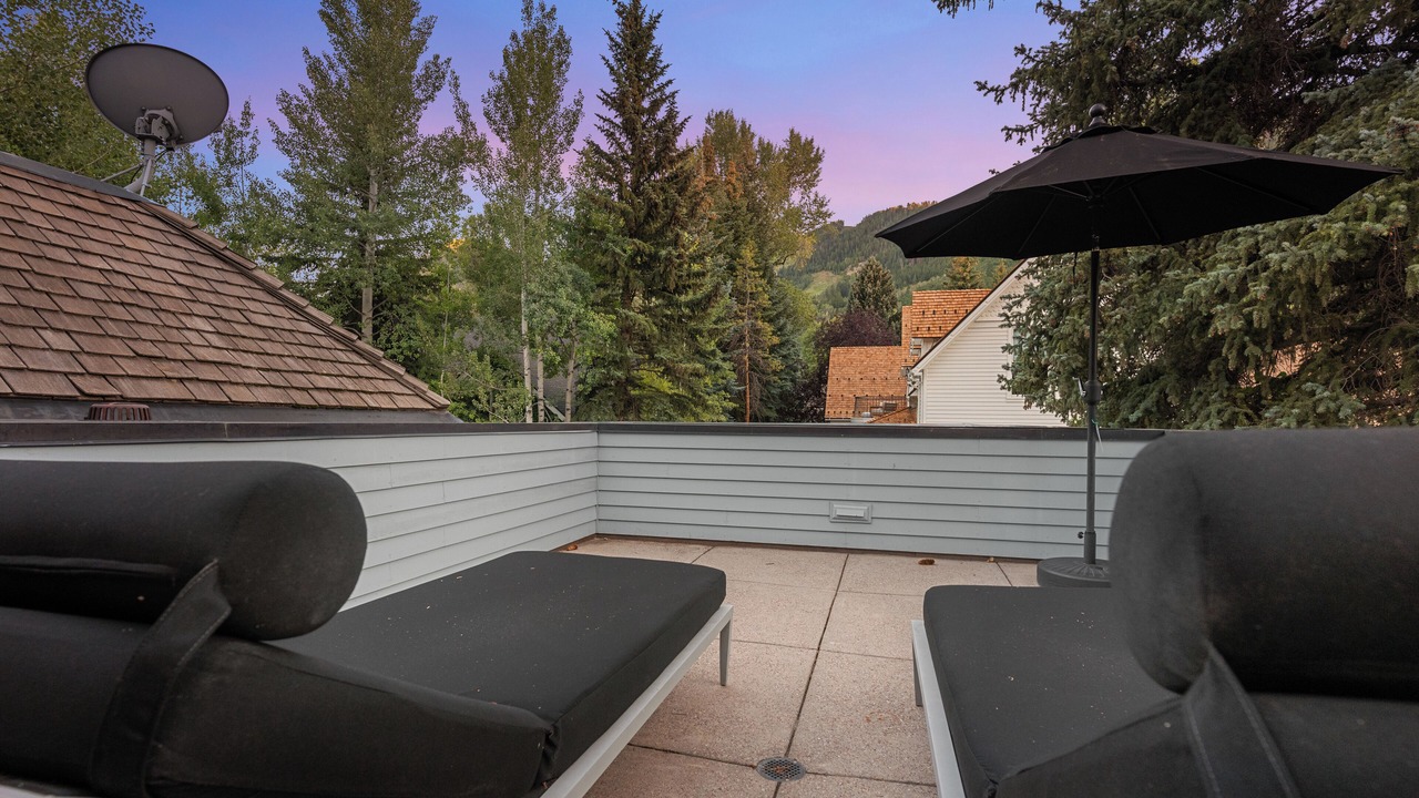 Photo of Patio Balcony in West End