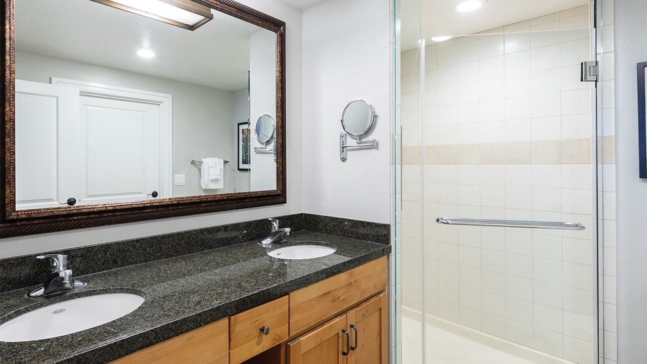 Photo of Bathroom in Stateline