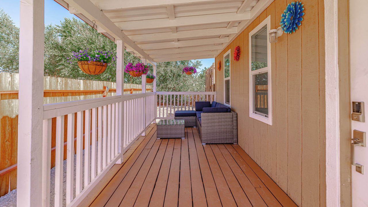 Photo of Patio Balcony in Hesperia