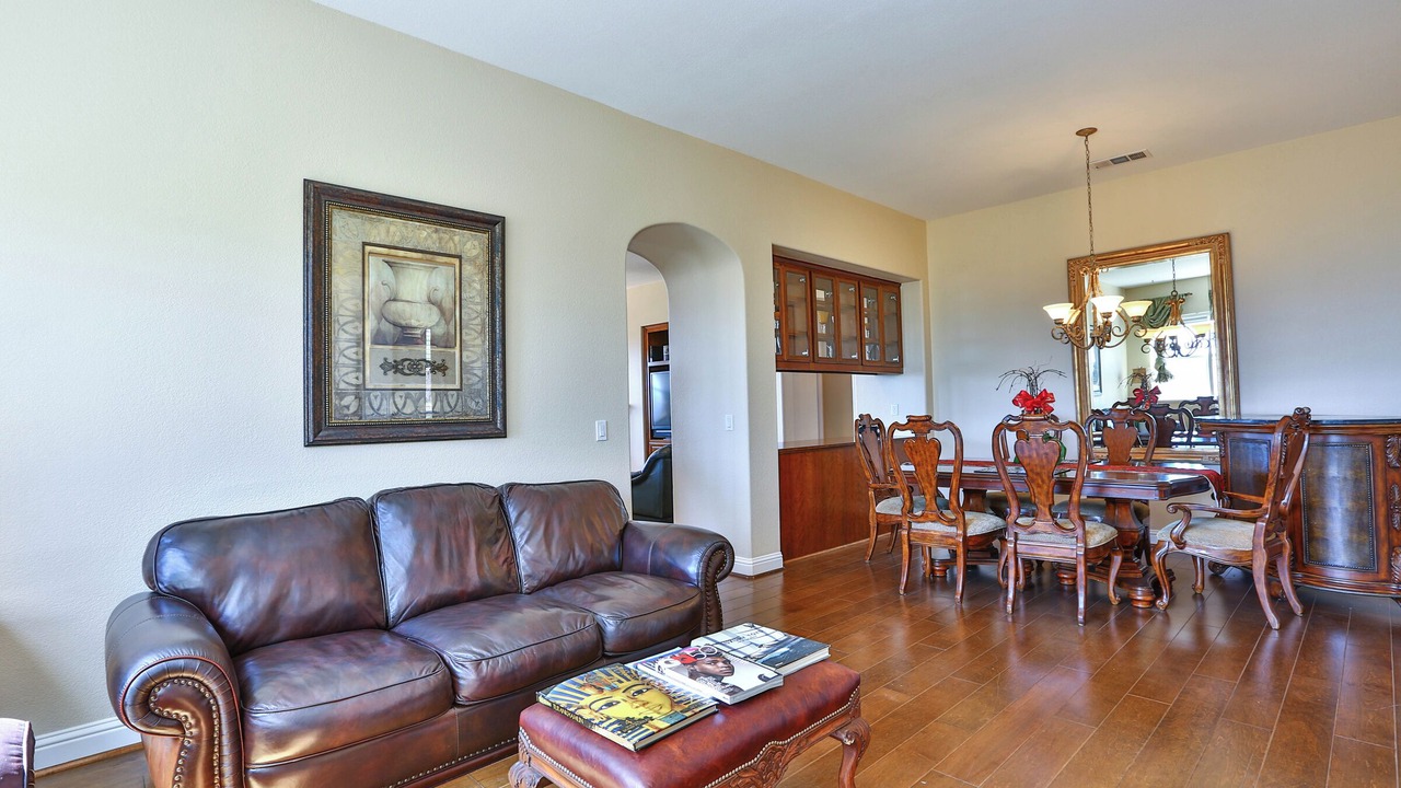 Photo of Livingroom in Silver Creek