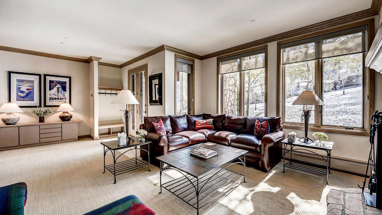 Photo of Livingroom in Highlands Townhomes