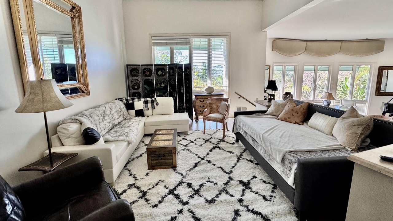 Photo of Livingroom in Toro Canyon