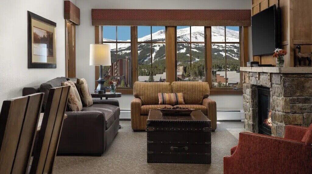 Photo of Livingroom in Historic District