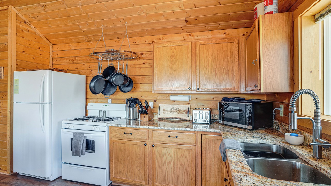 Photo of Kitchen in Indian Mountain