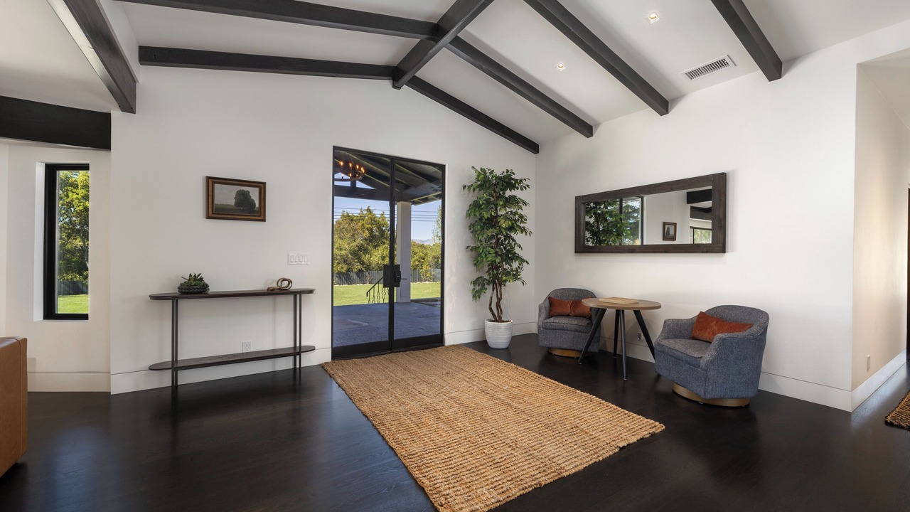 Photo of Livingroom in Solvang