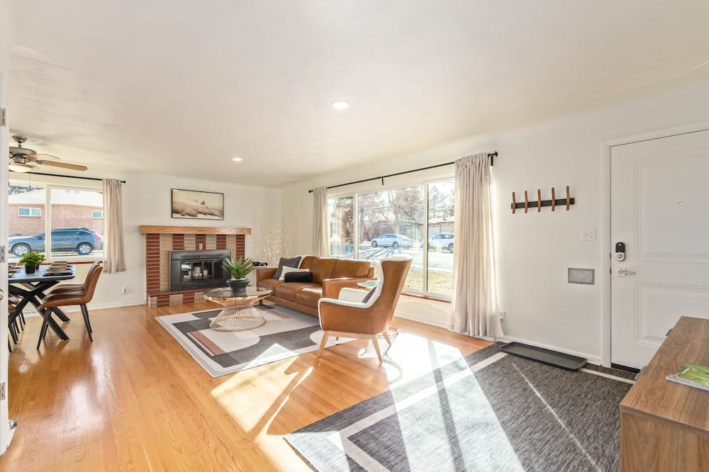Photo of Livingroom in Littleton