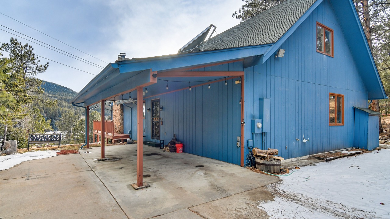 Photo of Outdoor in Evergreen West Central