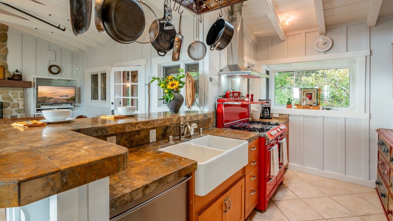 Photo of Kitchen in Toro Canyon