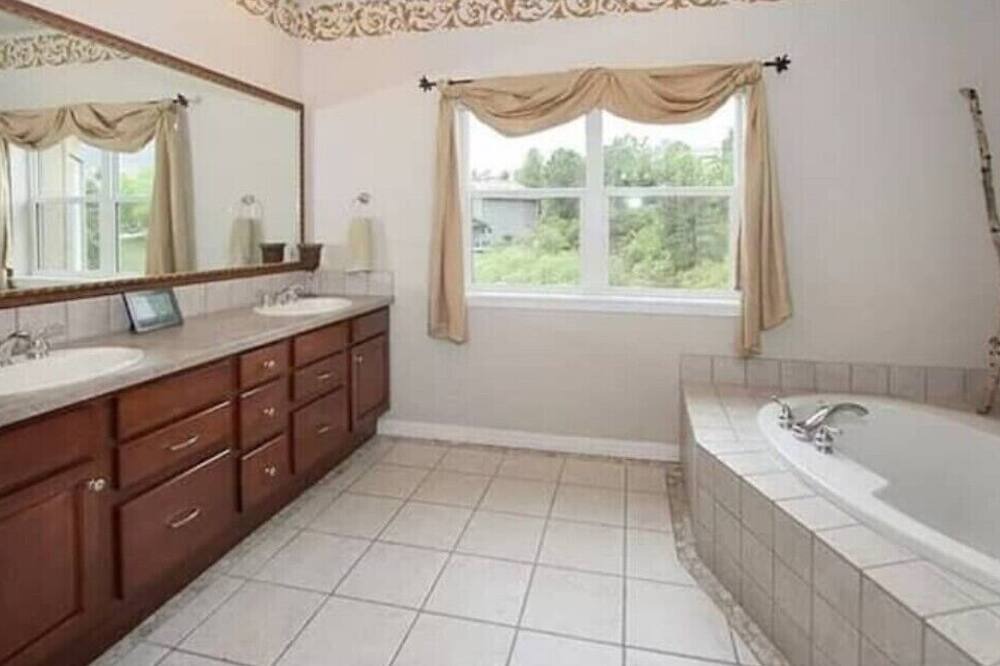 Photo of Bathroom in Northwest Colorado Springs