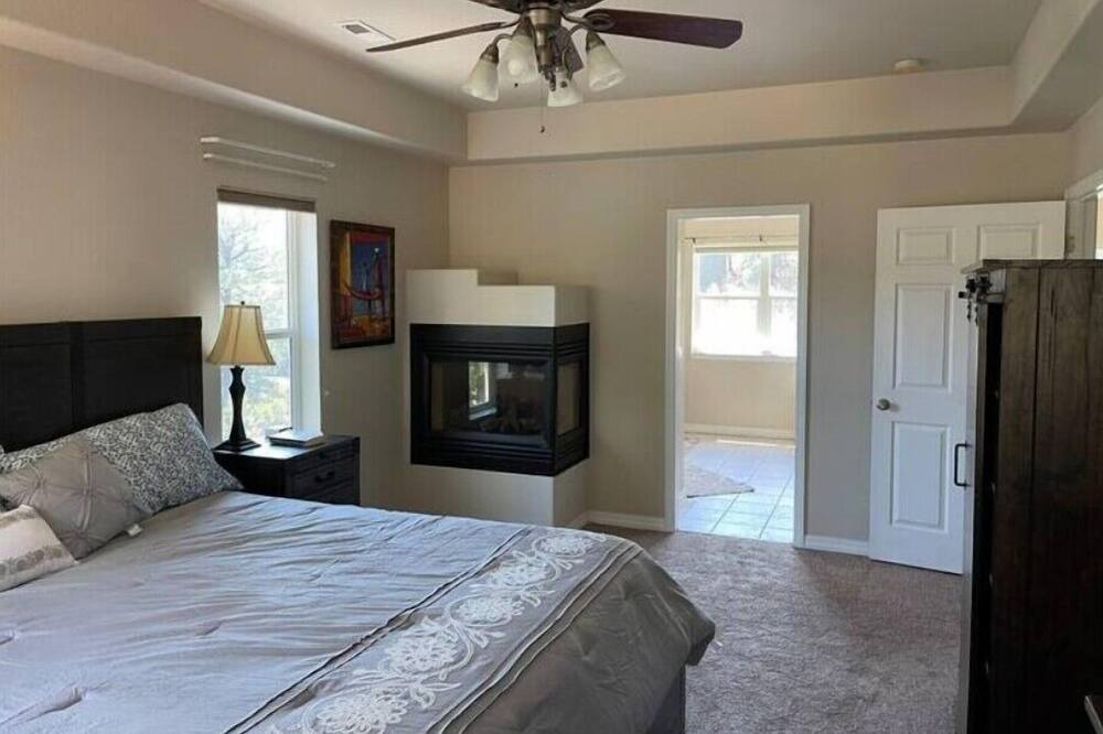Photo of Bedroom in Northwest Colorado Springs