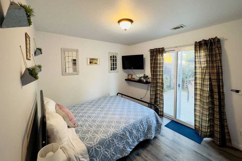 Photo of Bedroom in Oceano