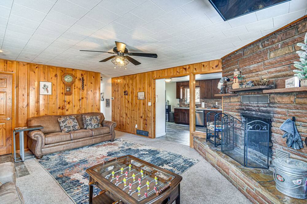 Photo of Livingroom in Pine