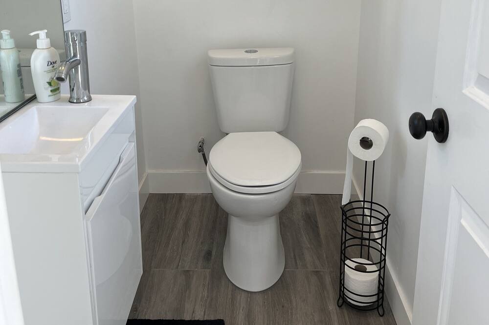 Photo of Bathroom in Montebello