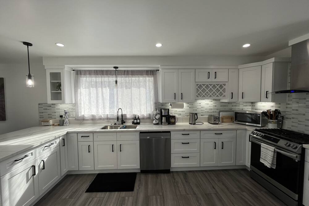 Photo of Kitchen in Montebello