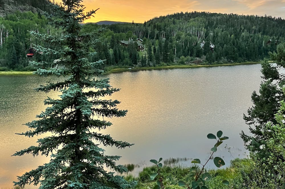 Photo of Bedroom in Columbine Lake