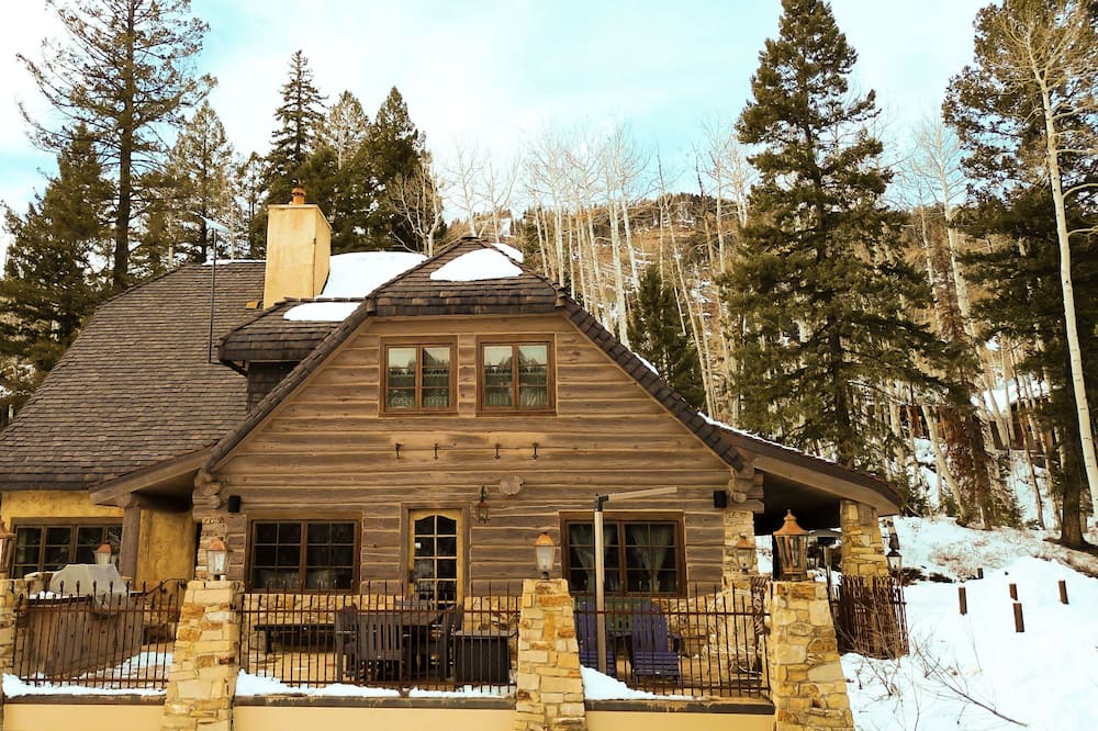 Photo of Outdoor in Columbine Lake