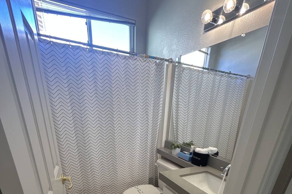 Photo of Bathroom in Summerlin