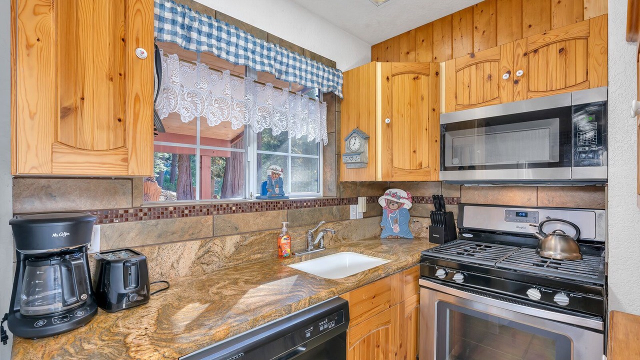 Photo of Livingroom in Yosemite West