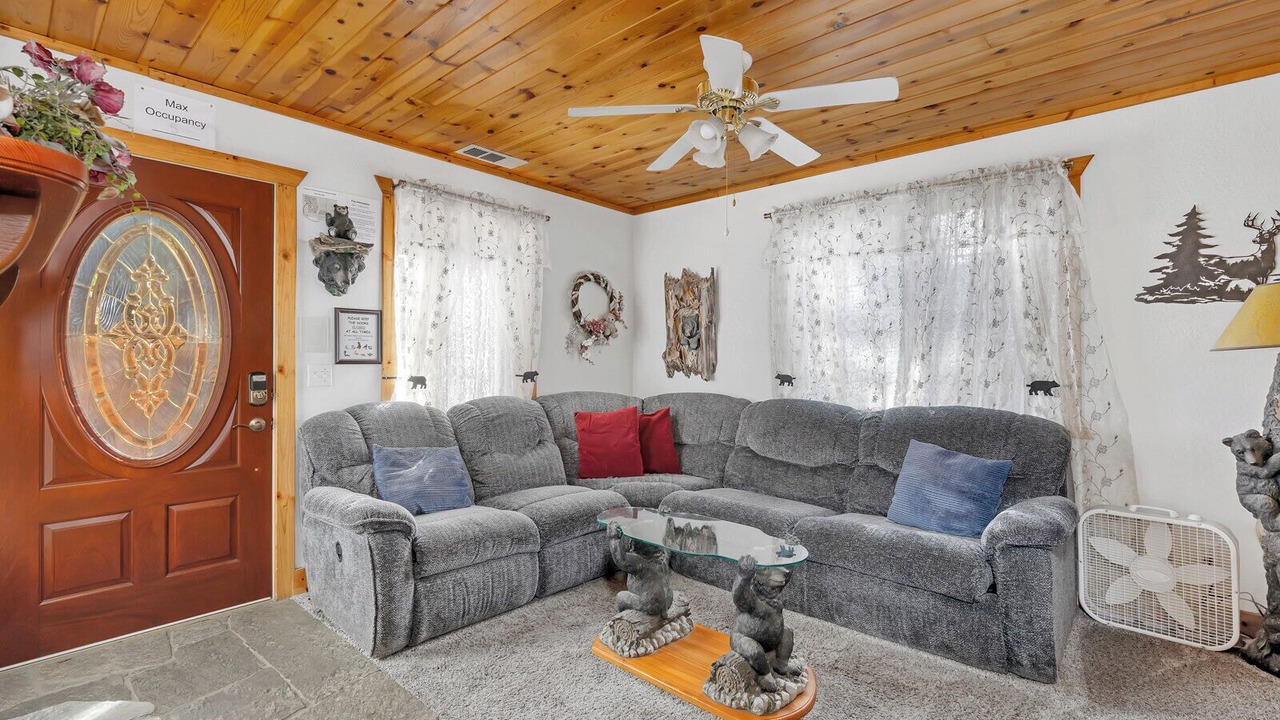 Photo of Livingroom in Yosemite West