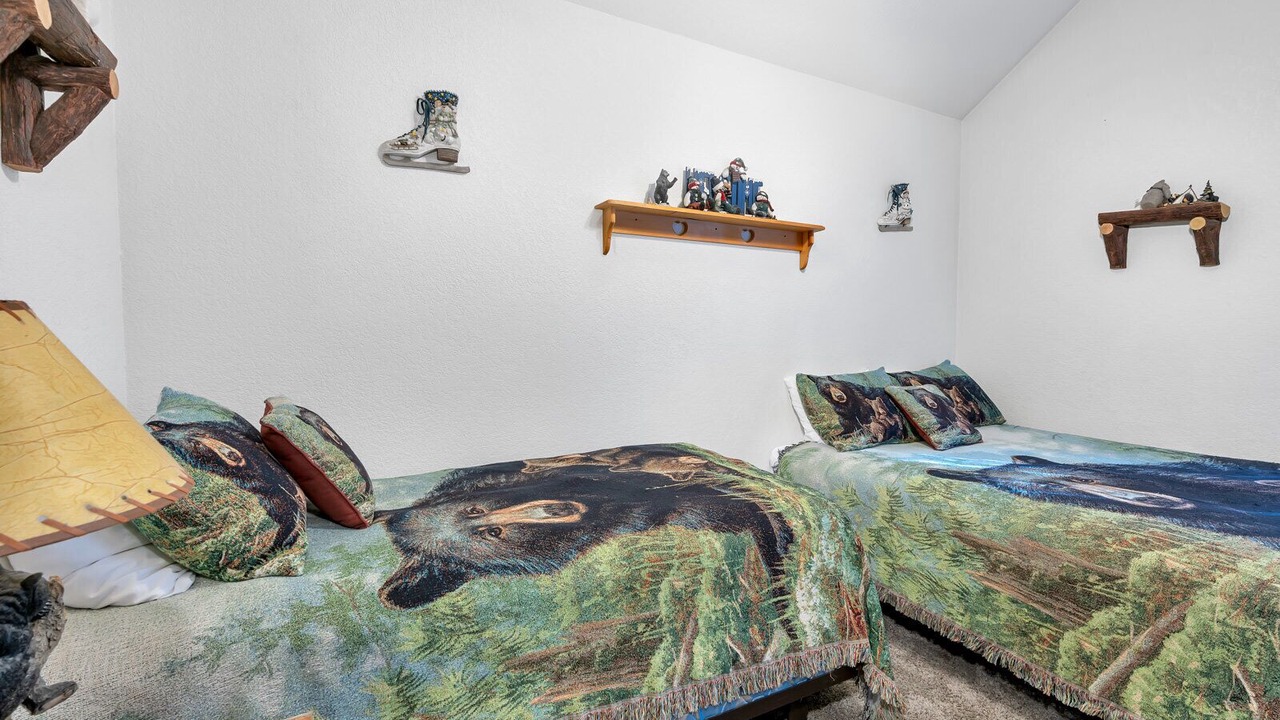 Photo of Livingroom in Yosemite West