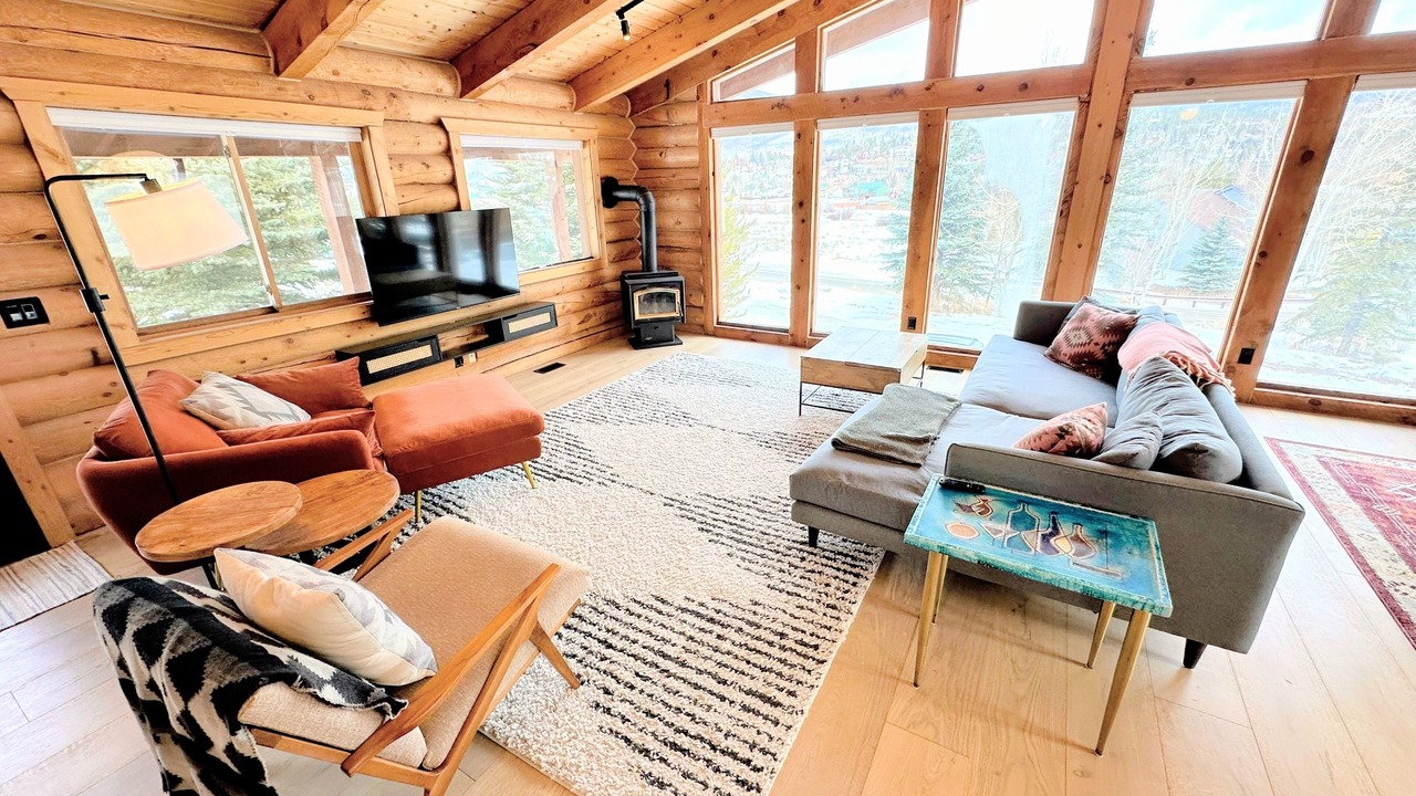 Photo of Livingroom in Keystone