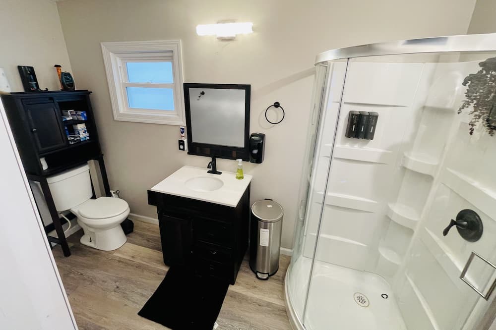 Photo of Bathroom in Sheffield Lake