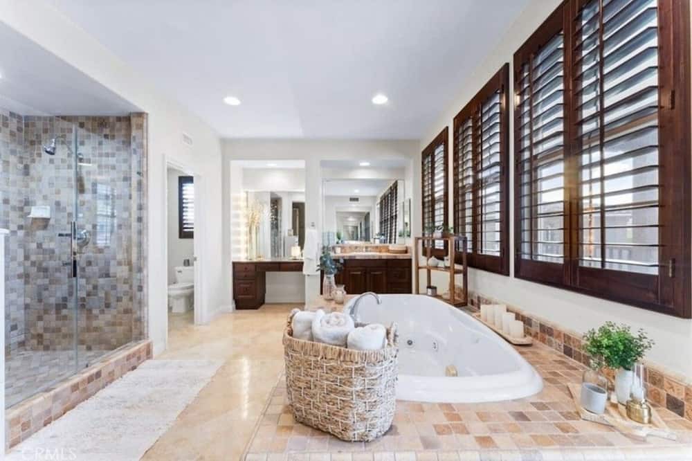 Photo of Bathroom in Coto de Caza