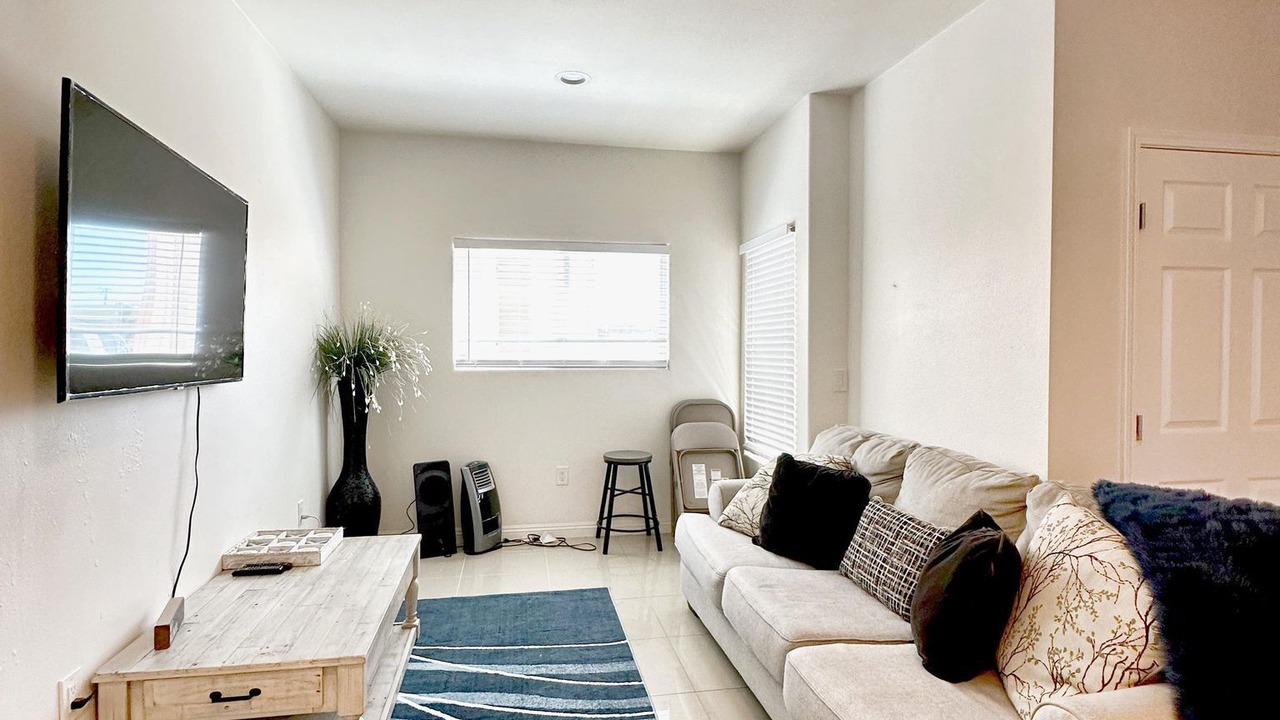 Photo of Livingroom in Westminster
