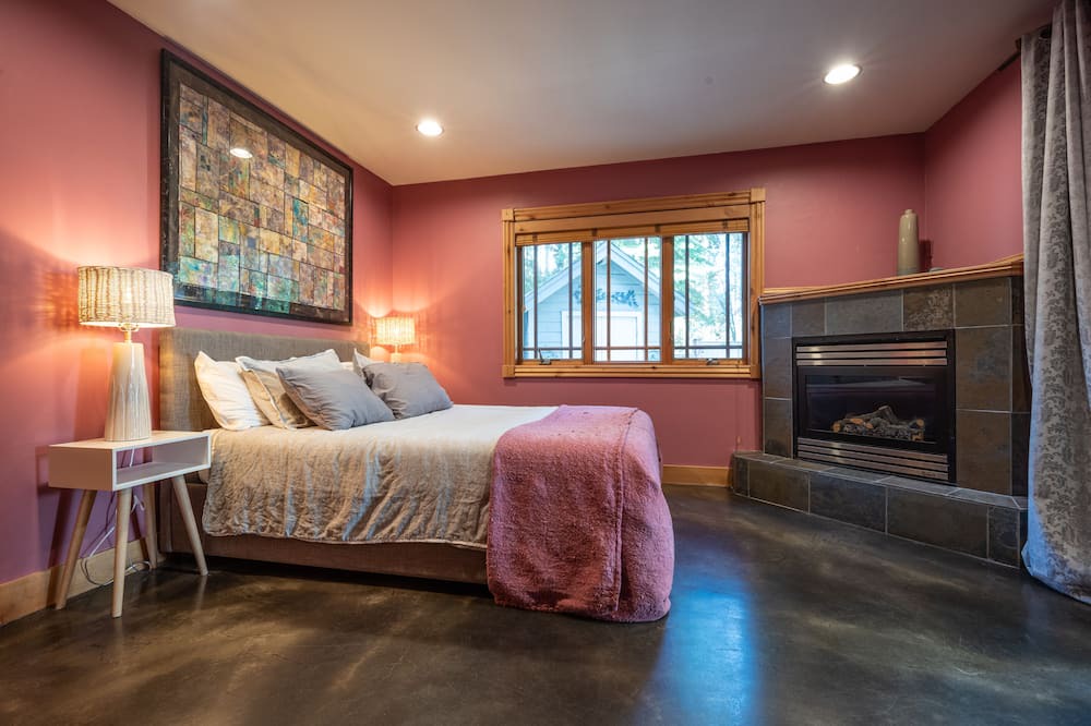 Photo of Livingroom in Tahoe Paradise