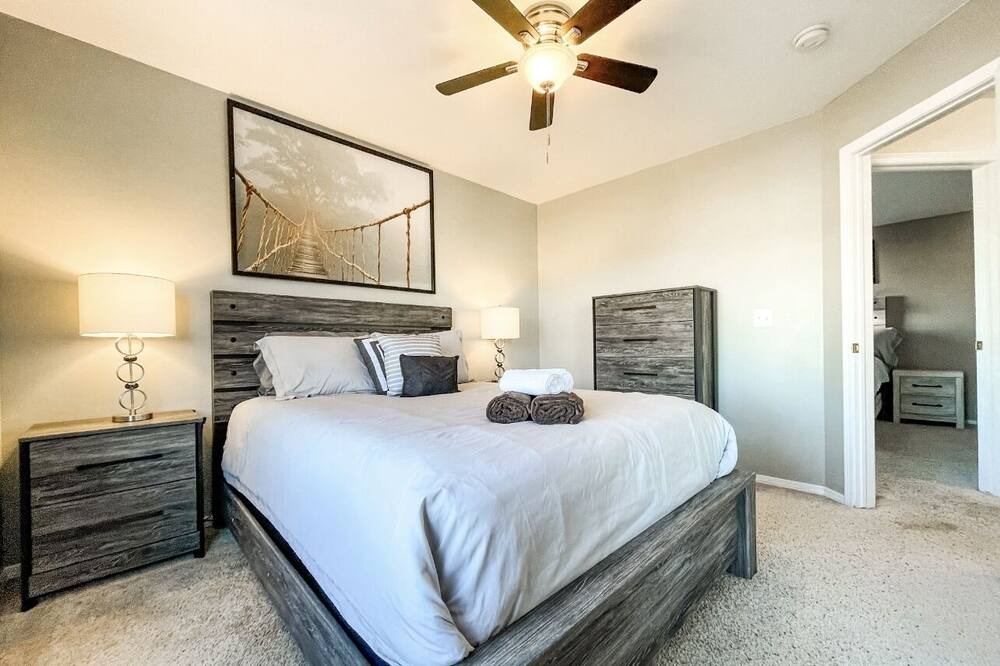 Photo of Bedroom in Cheyenne Meadows