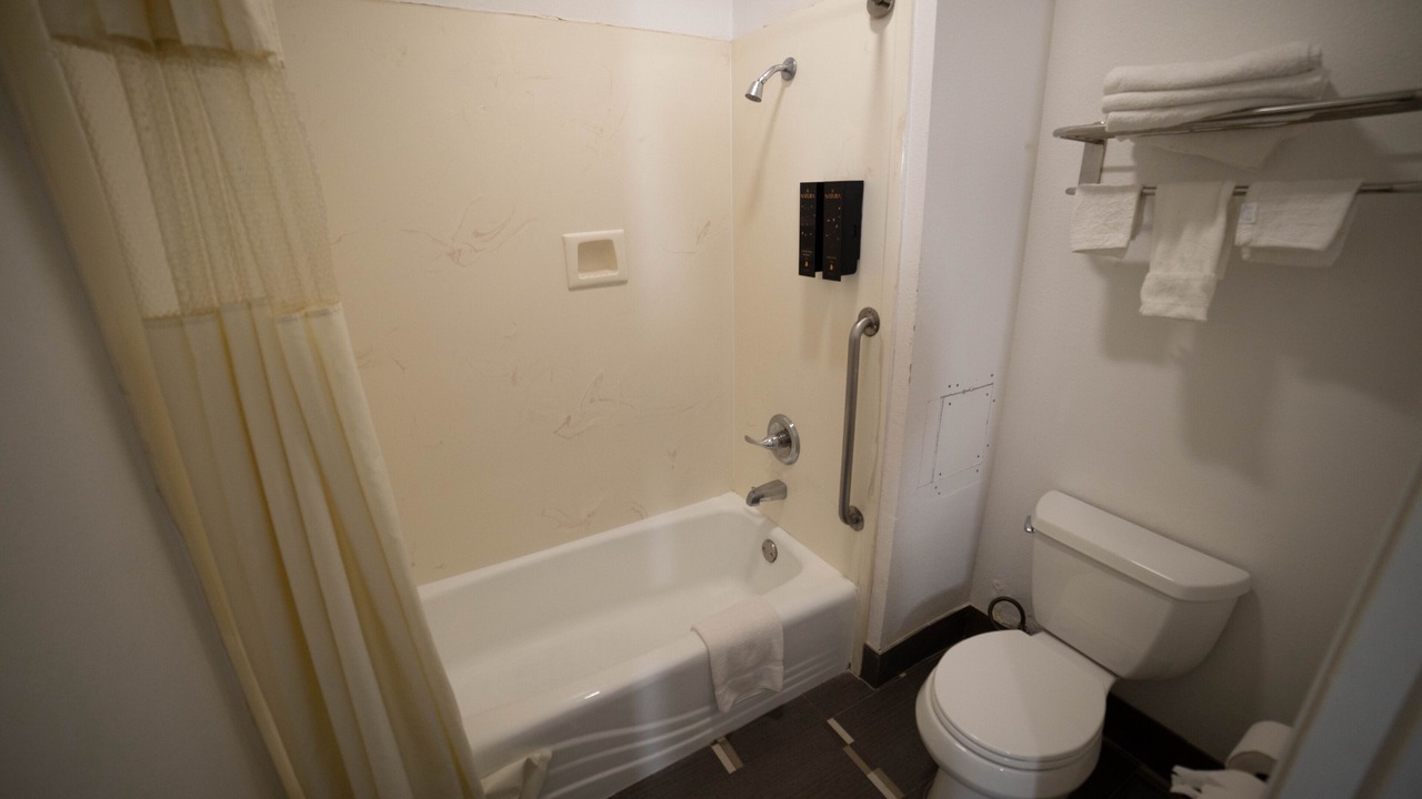 Photo of Bathroom in Pico Rivera