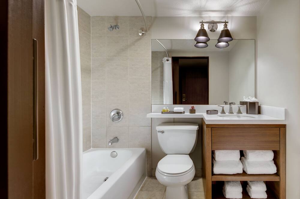 Photo of Bathroom in Centennial Hills