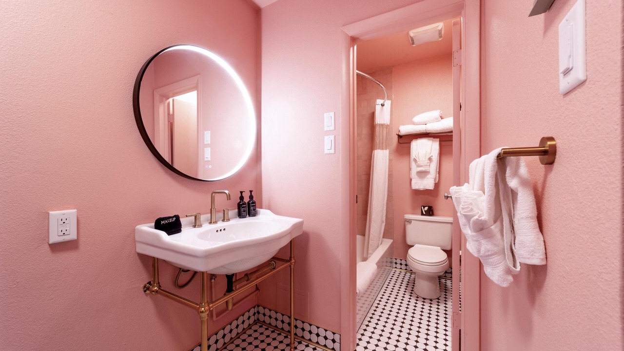 Photo of Bathroom in University Park