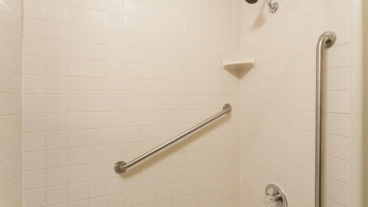 Photo of Bathroom in Bullhead City