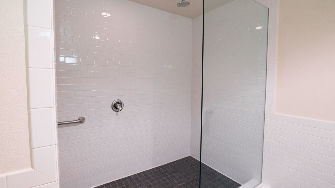 Photo of Bathroom in North State