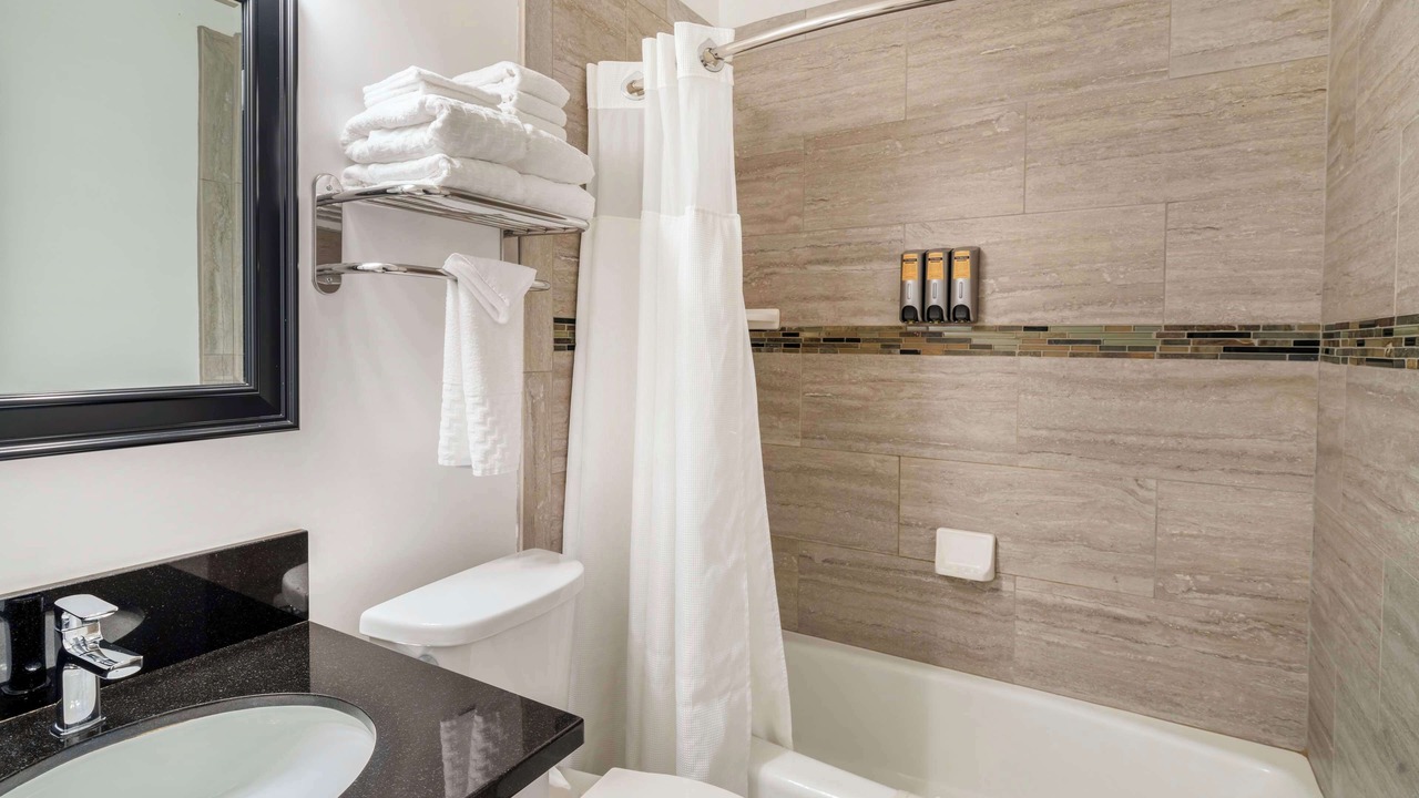 Photo of Bathroom in Oak Park