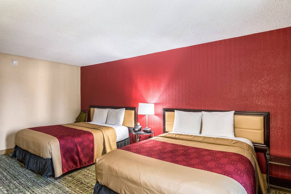 Photo of Bedroom in Raisin