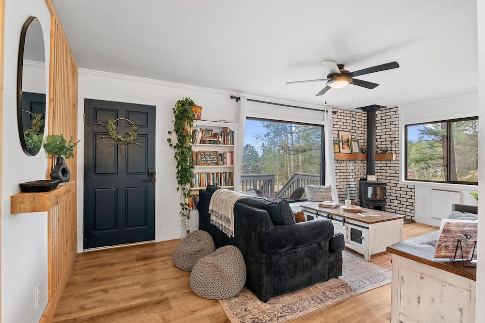 Photo of Livingroom in Kings Valley