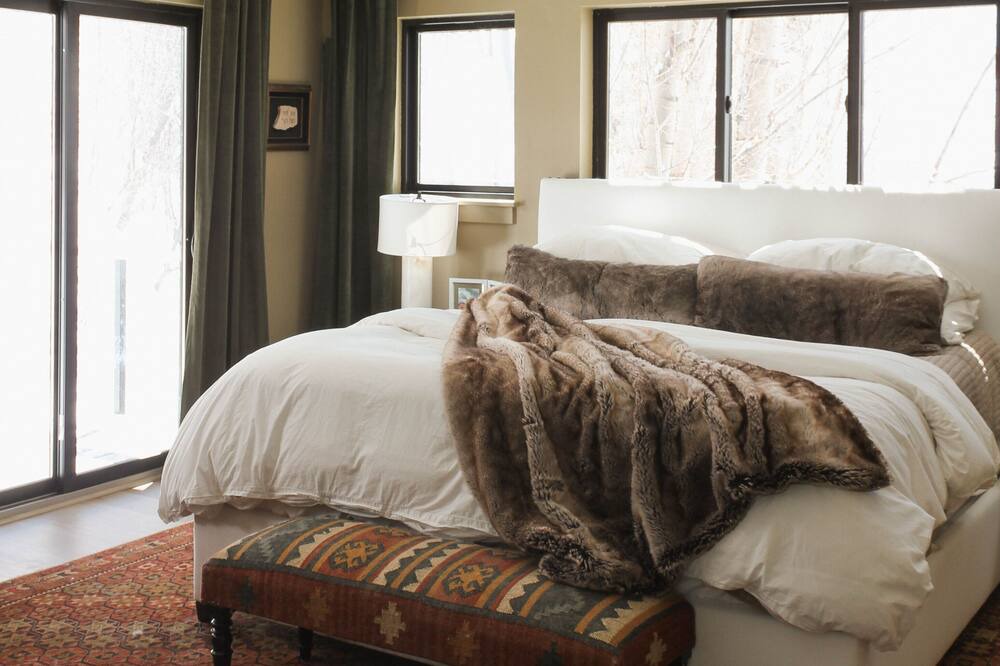 Photo of Bedroom in Minturn