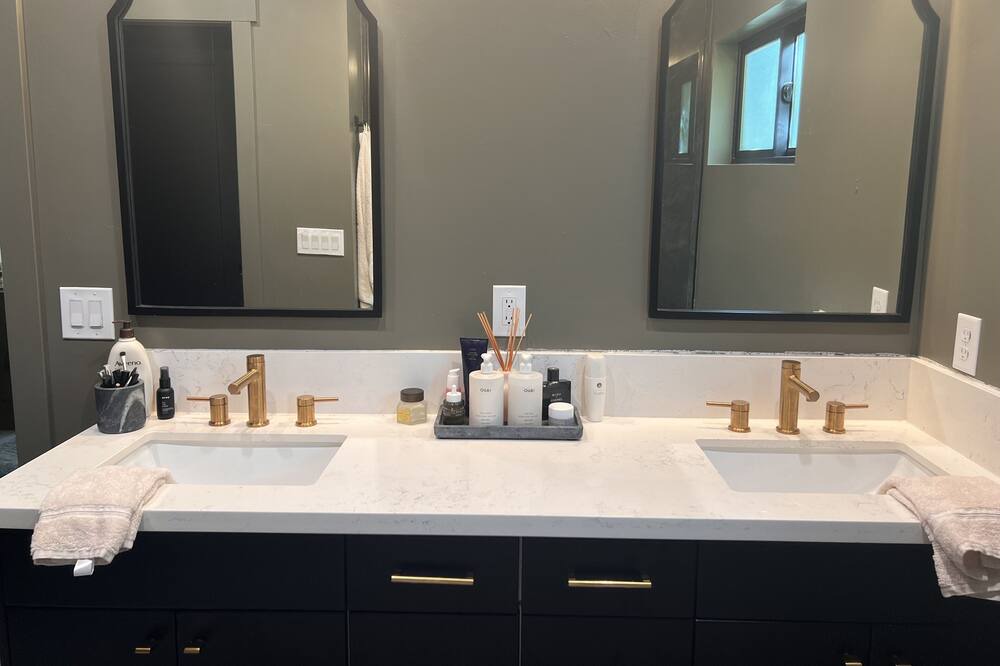 Photo of Bathroom in Minturn