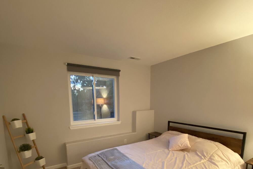 Photo of Bedroom in Parkborough