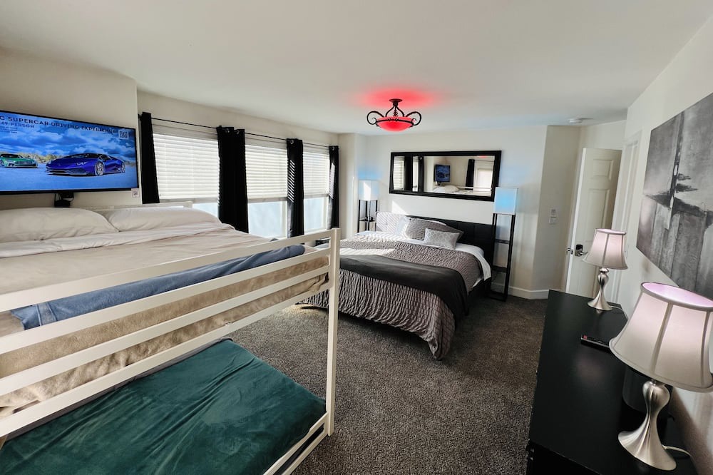 Photo of Bedroom in Curtis Park
