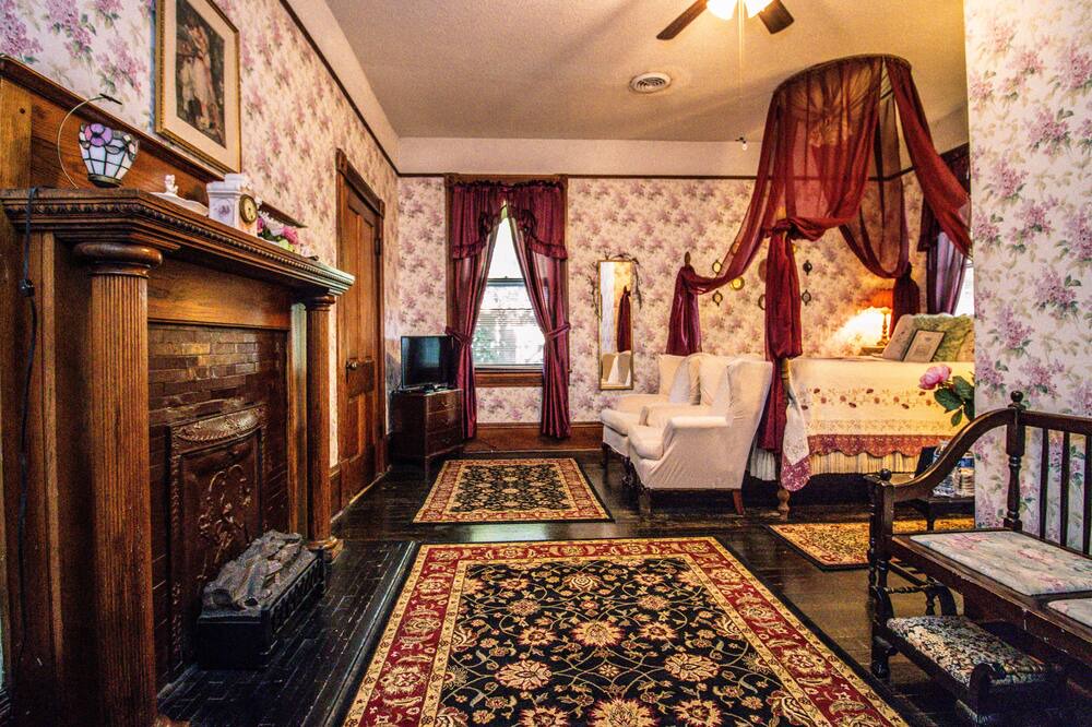 Photo of Livingroom in Toccoa