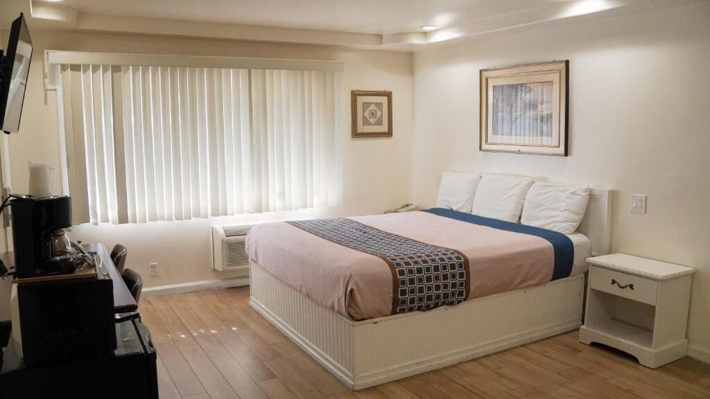 Photo of Bedroom in Sherman Oaks