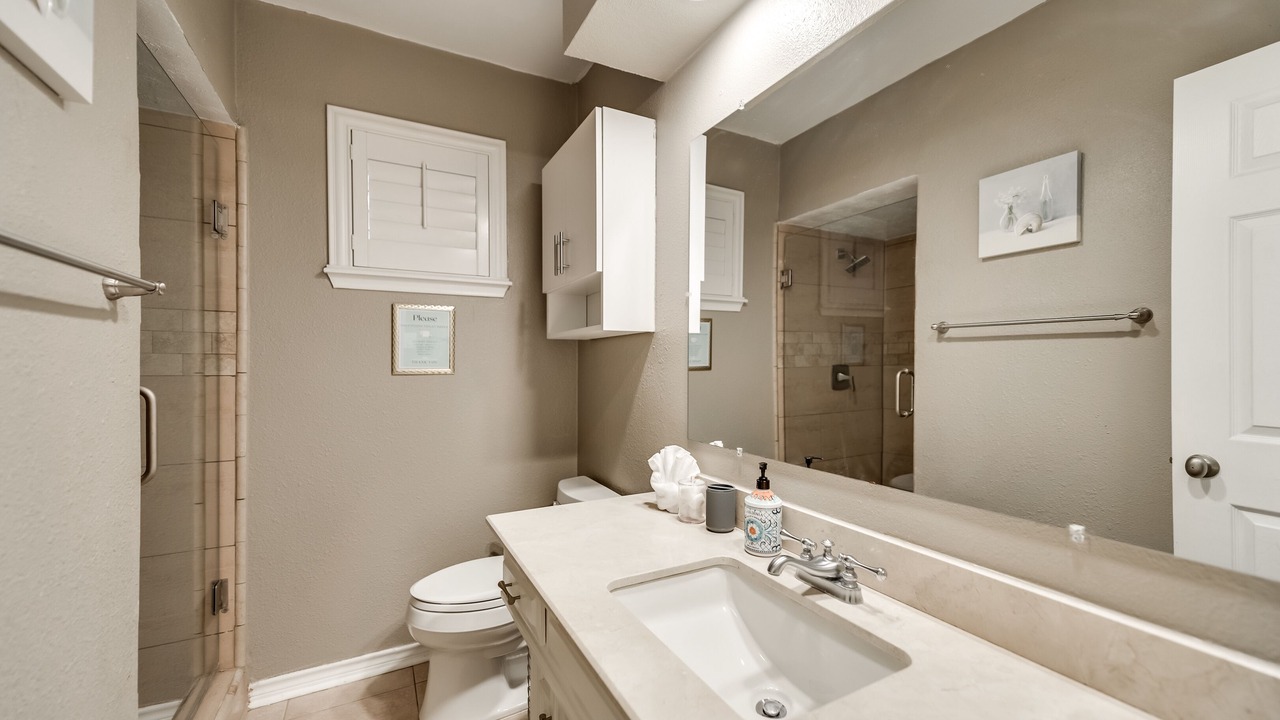 Photo of Bathroom in Far North Dallas