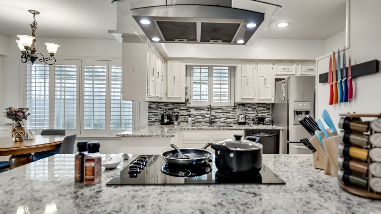 Photo of Kitchen in Far North Dallas